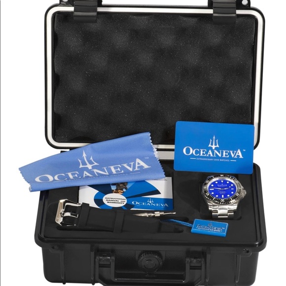 Oceaneva Deep Marine Explorer II Dive Watch Auto - Picture 4 of 7